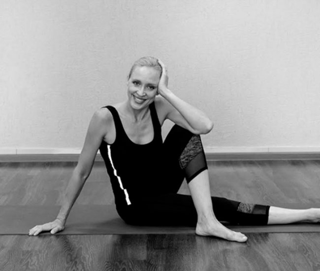 Lana LIATIS Pilates danse Paris
